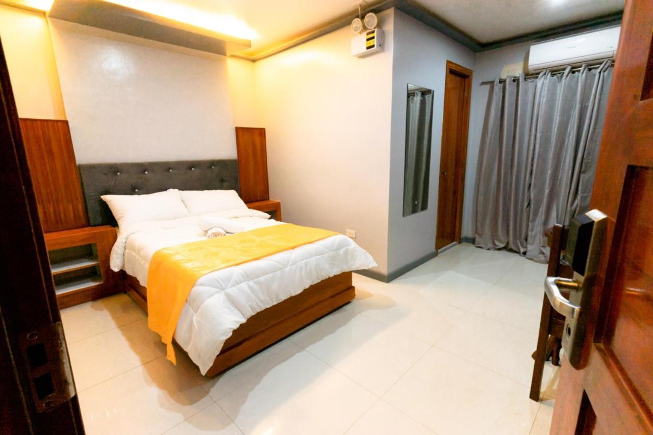 Grand Mercy Hotel Calbayog Exterior photo